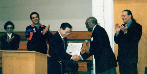 GM Henry S. Cho and Mayor Willie Brown at TKD Championships in San Francisco